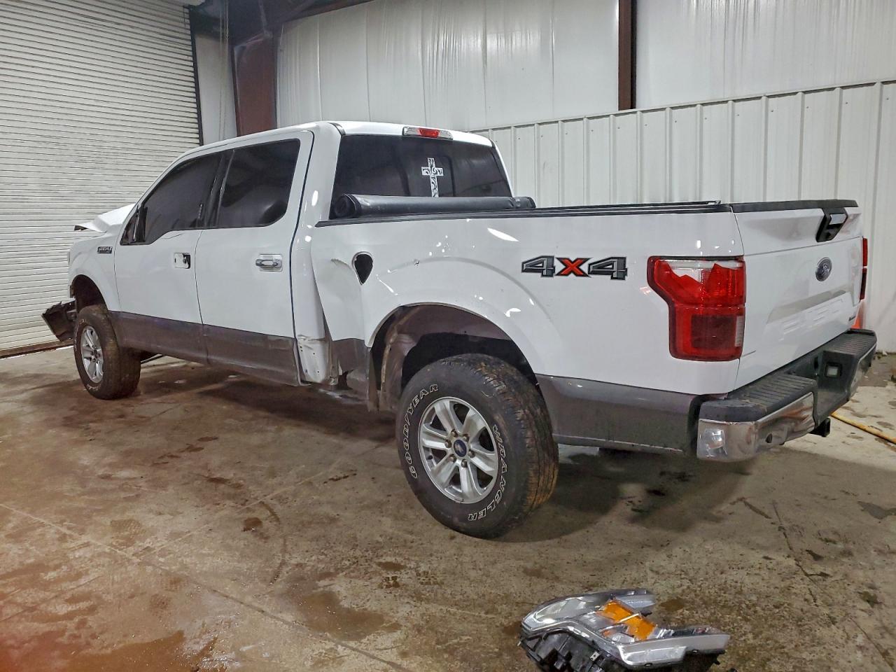 Ford F-150 Supercrew Image 3