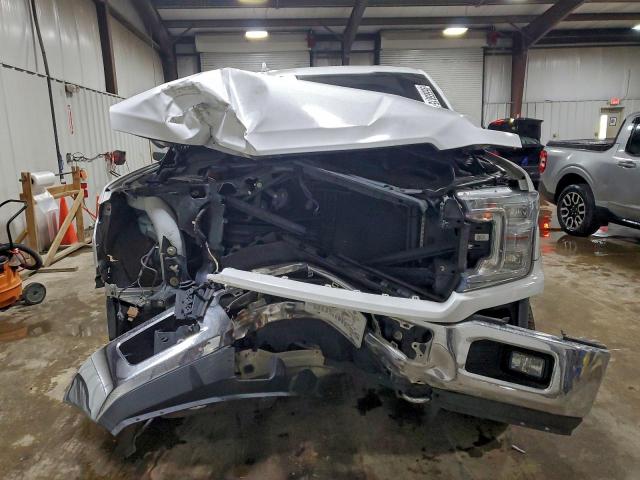 Ford F-150 Supercrew Image 4