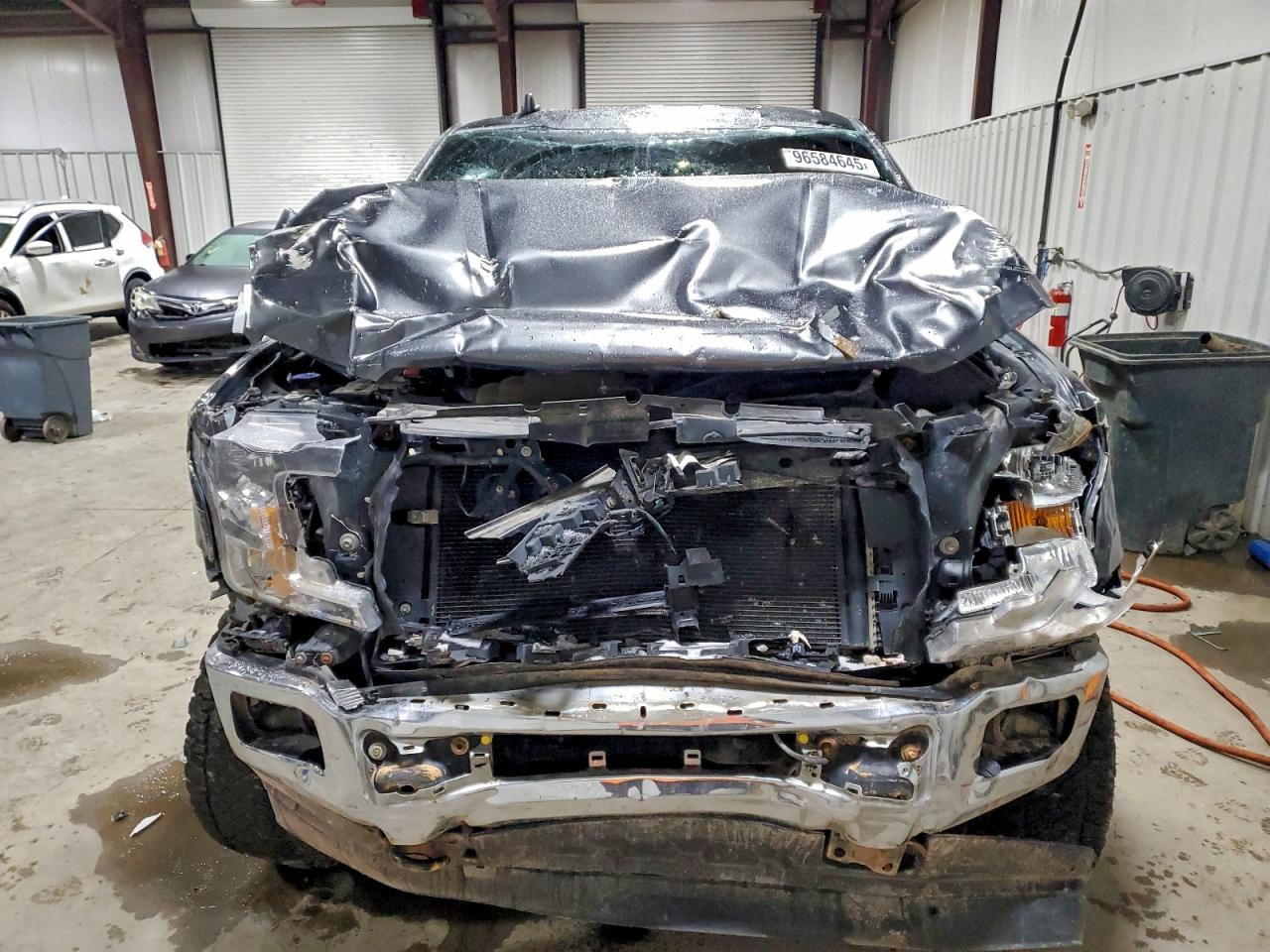 Ford F-150 Supercrew Image 9