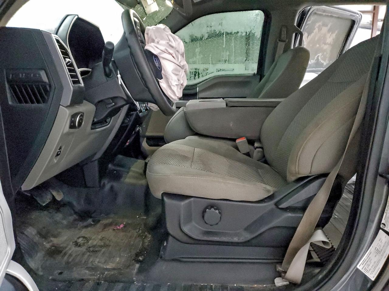 Ford F-150 Supercrew Image 5