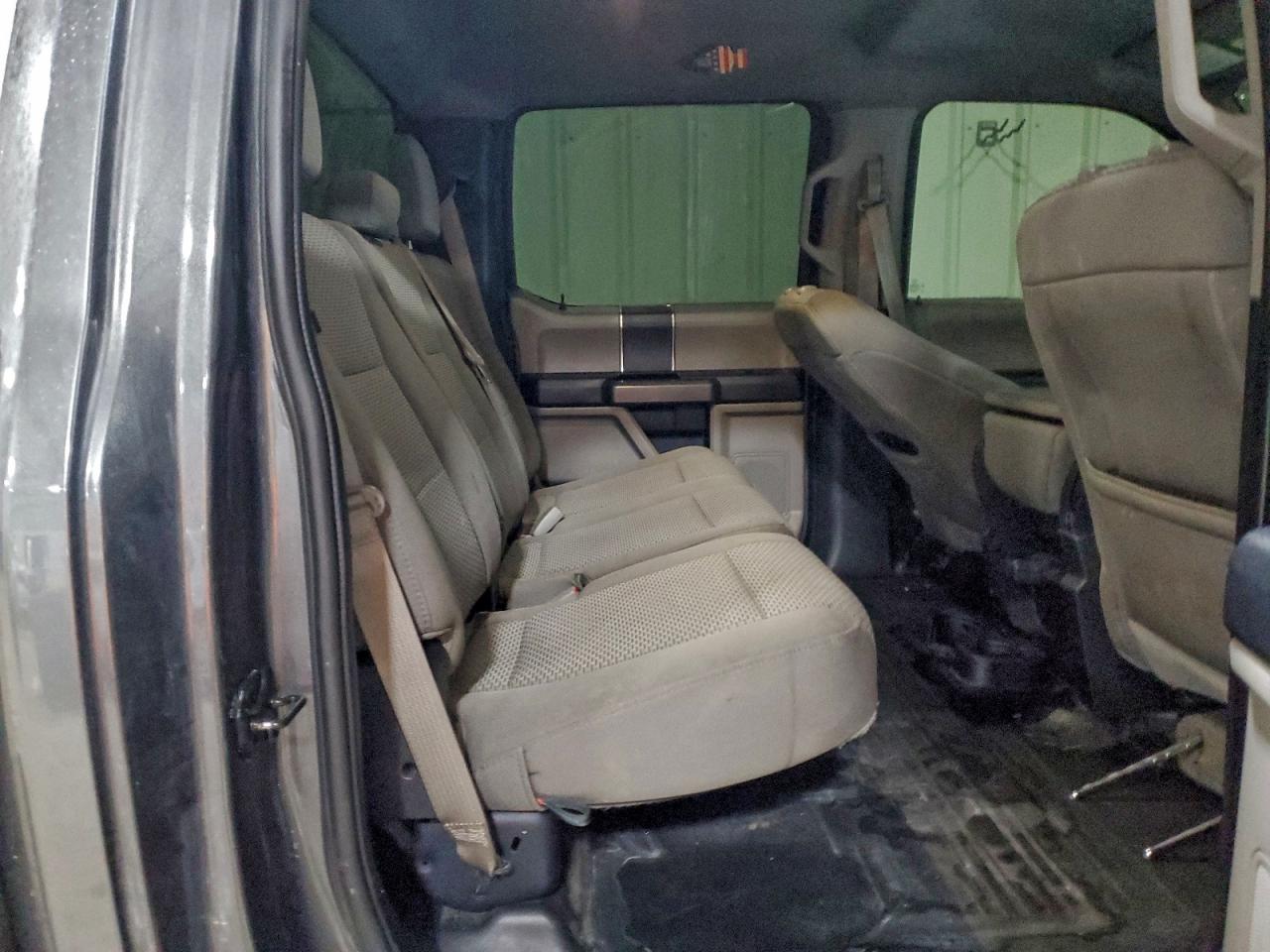 Ford F-150 Supercrew Image 6