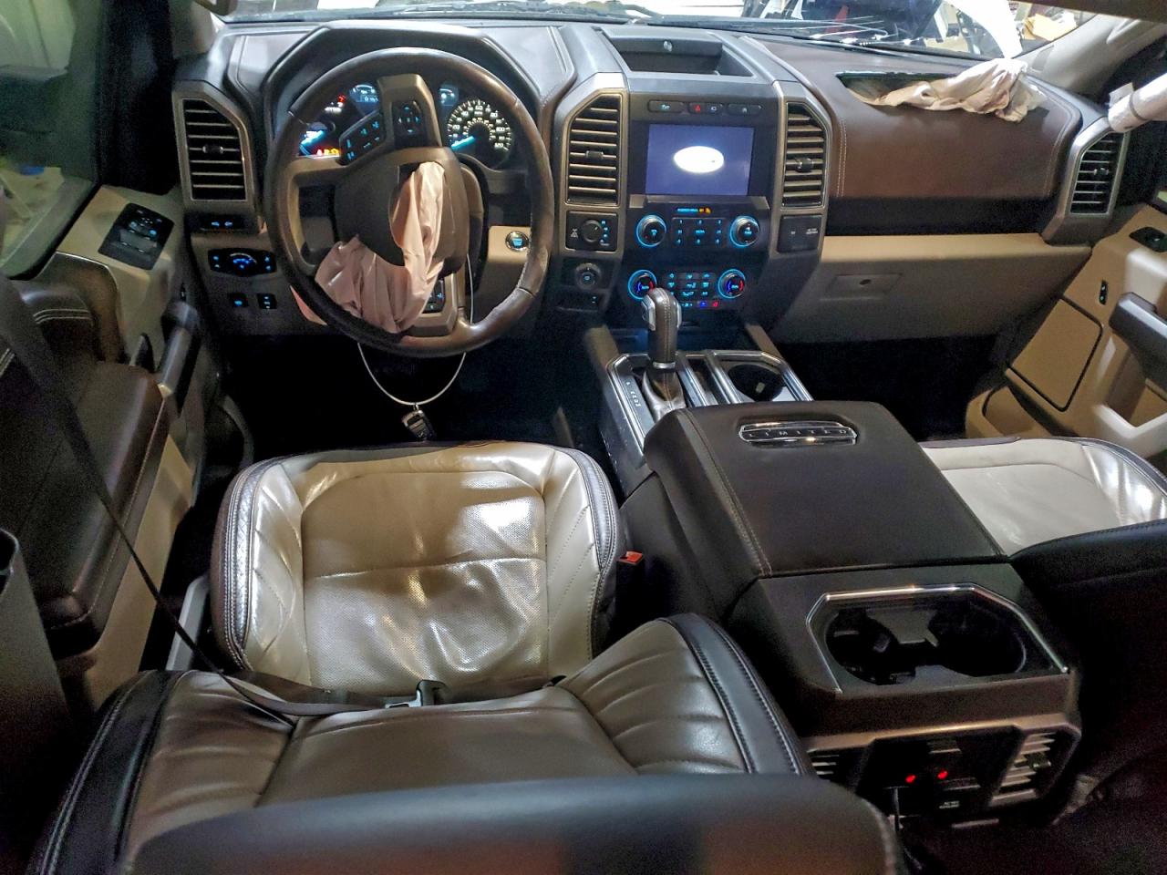 Ford F-150 Supercrew Image 8