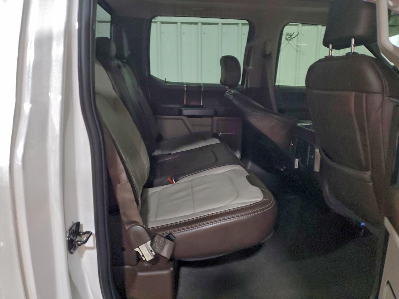 Ford F-150 Supercrew Image 5