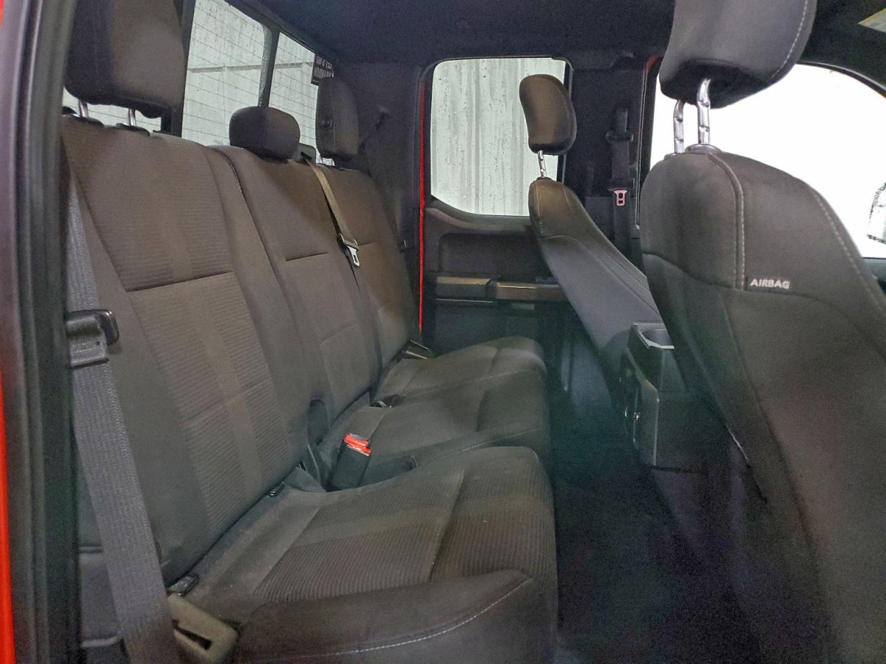 Ford F-150 Super Cab Image 6