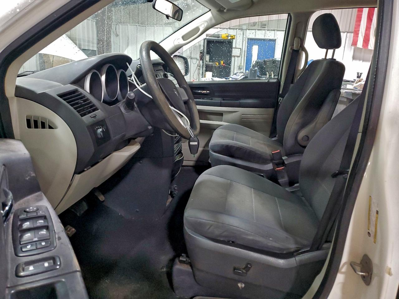 Dodge Caravan Se Image 12