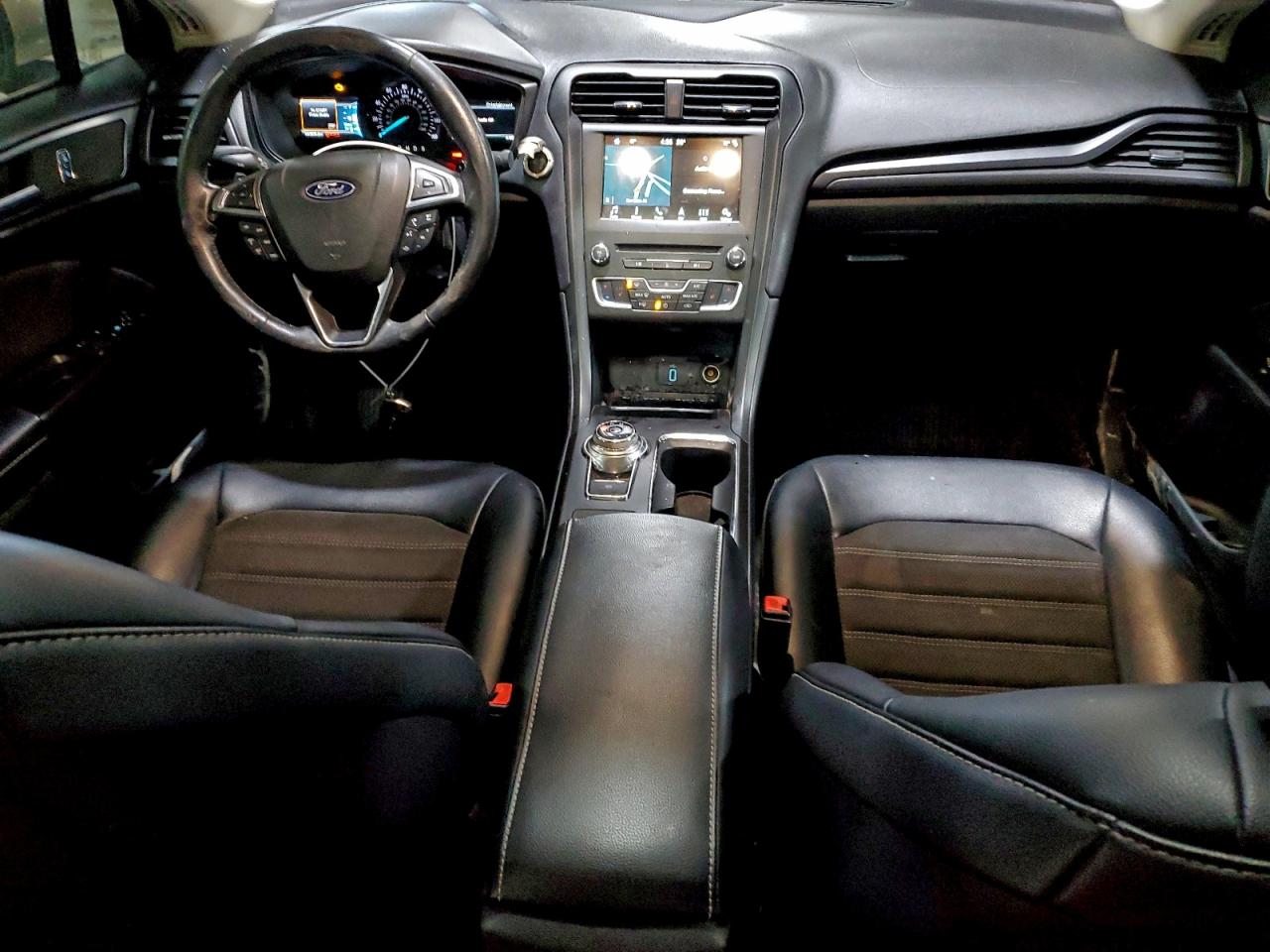 Ford Fusion Se Image 8