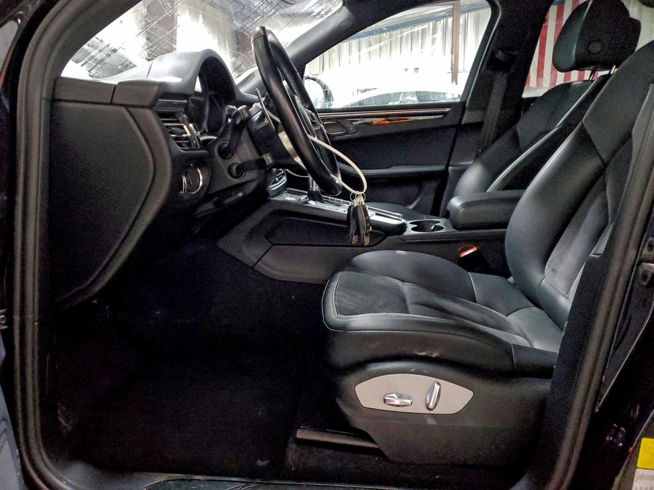 Porsche Macan Image 5