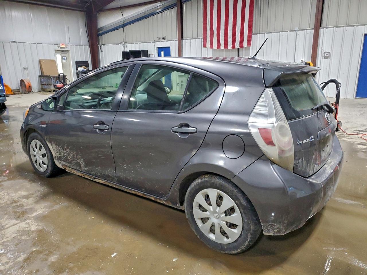 Toyota Prius Image 8