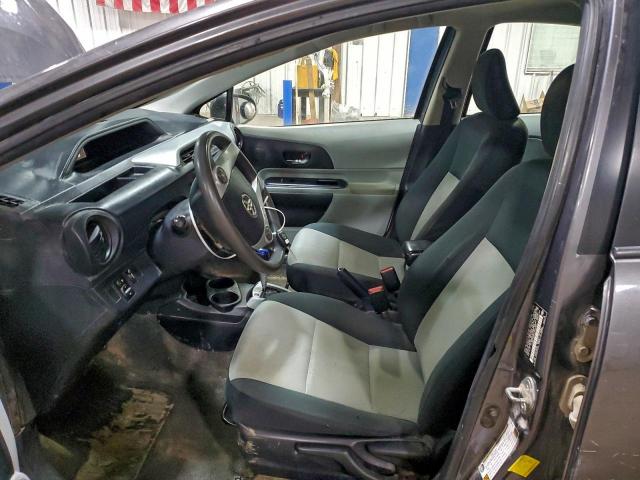 Toyota Prius Image 2