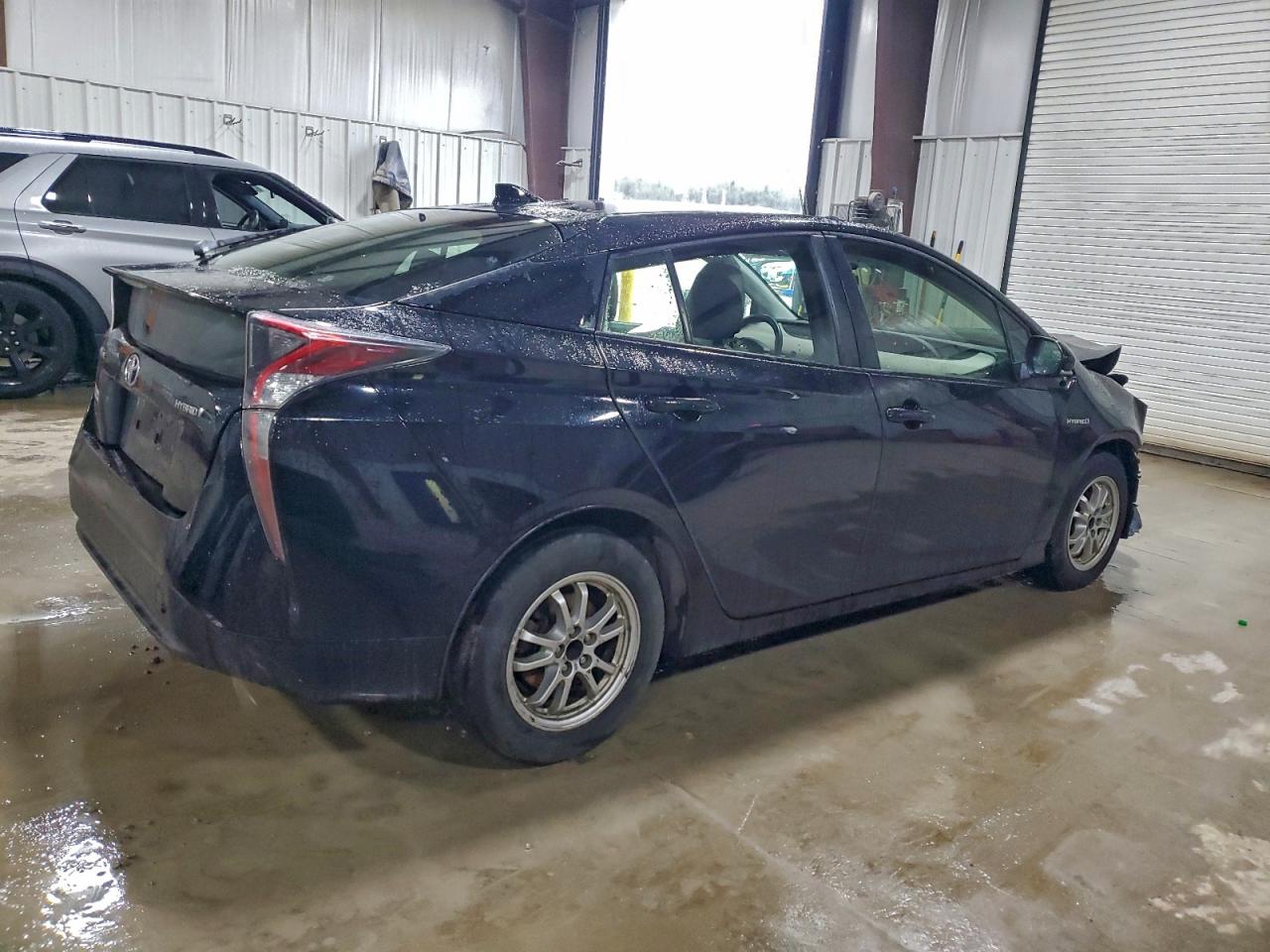 Toyota Prius Image 10