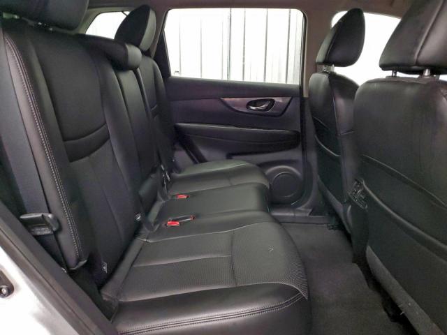 Nissan Rogue S Image 4