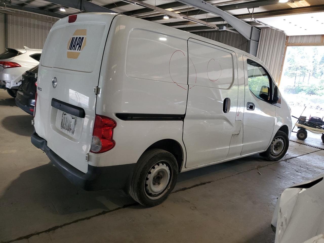 Nissan Nv 2.5s Image 2