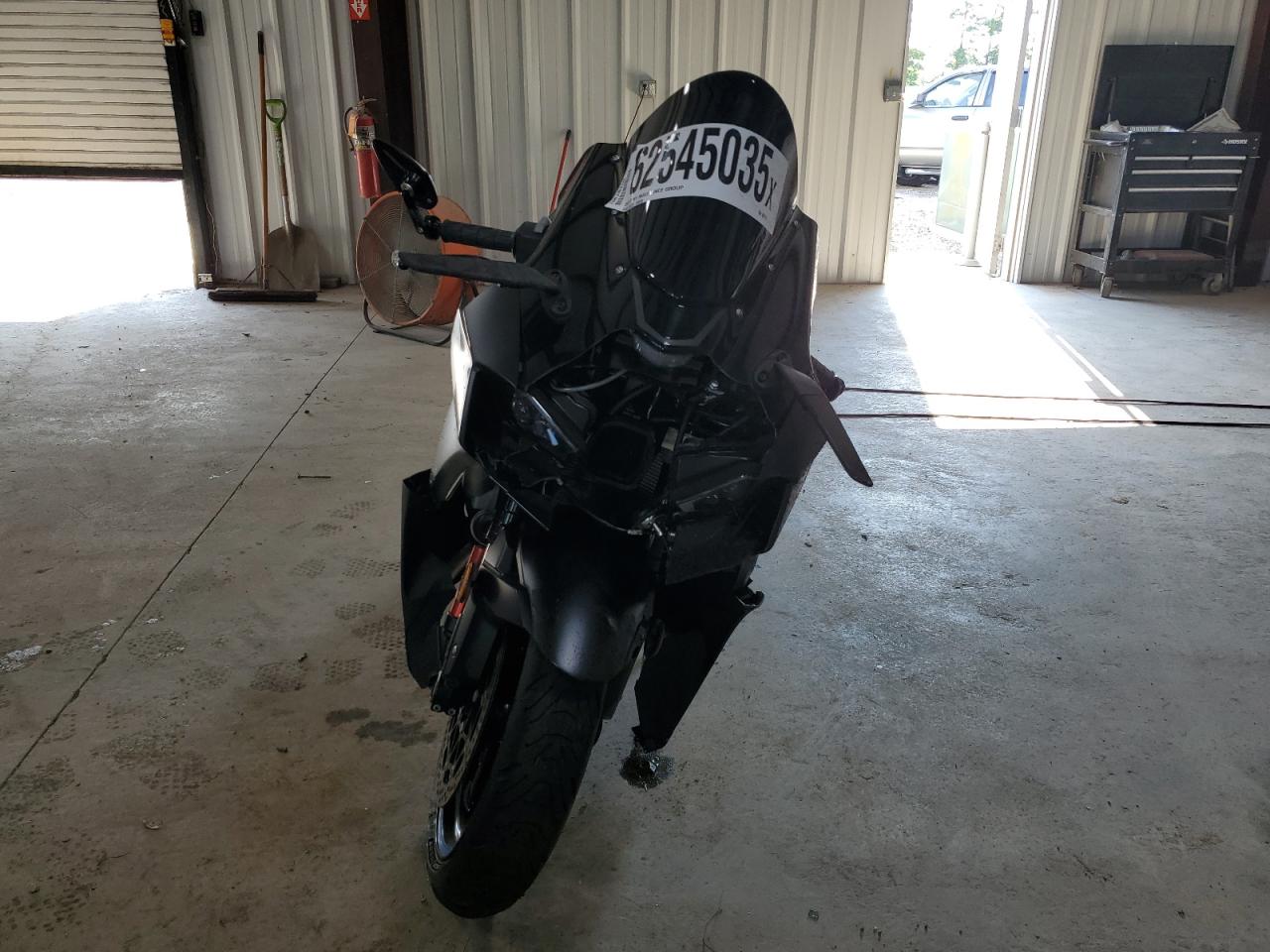 Kawasaki Zx1002 M M Image 3