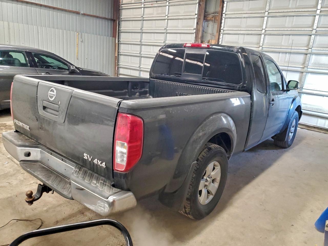 Nissan Frontier Sv Image 9