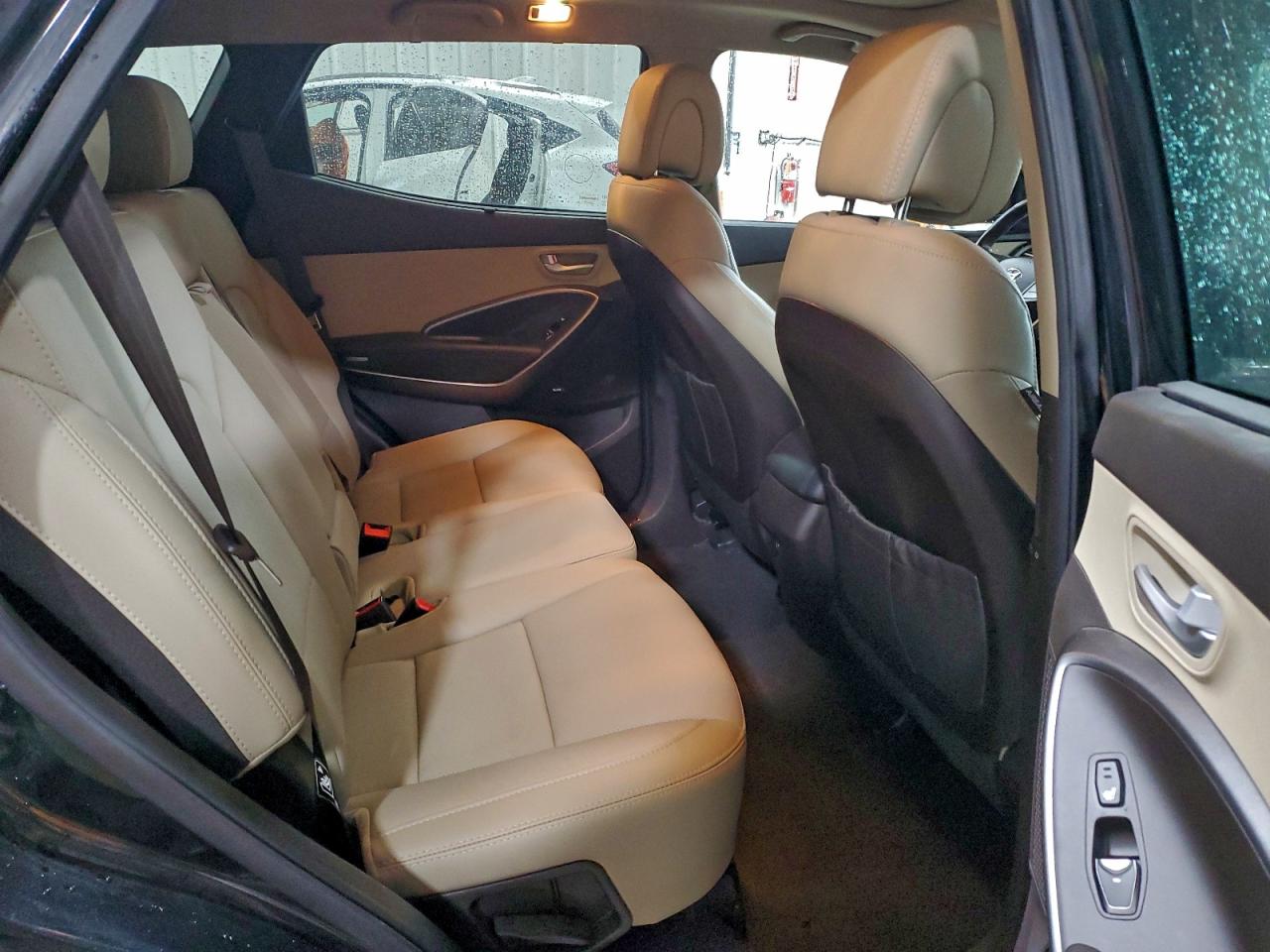 Hyundai SANTA FE Image 11